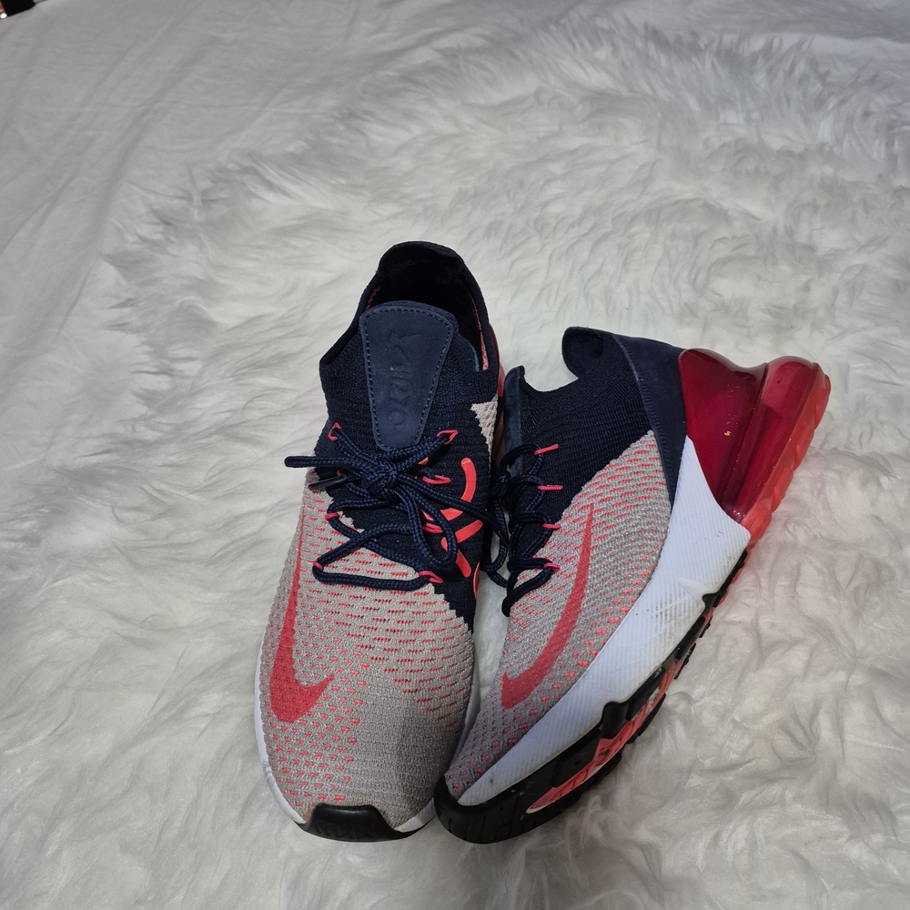 Nike Women's Sneakers - Navy and Red